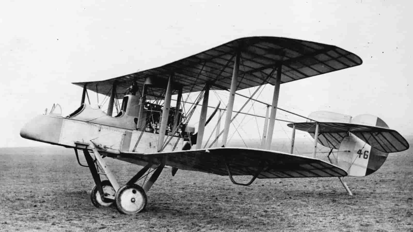 Первый опытный самолет Эйрко D.H.1а с мотором жидкостного охлаждения «Бердмор» мощностью 120 л.с. 